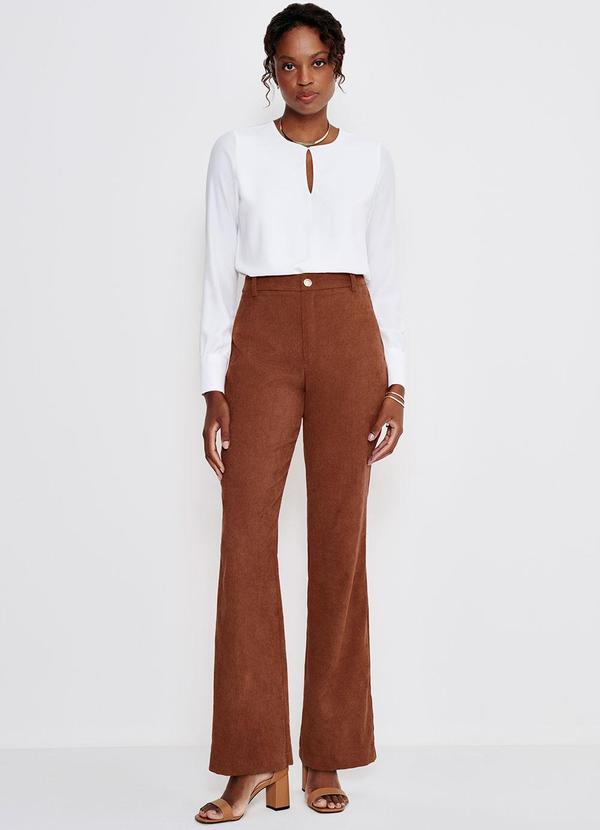 Principessa - Calça Flare Veludo Cotelê Alana Camel 3