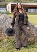 Cal�a Xadrez Marrom em Tecido Tweed