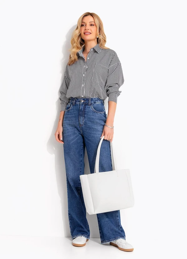 Quintess - Calça Flare Azul Médio  em Jeans 3