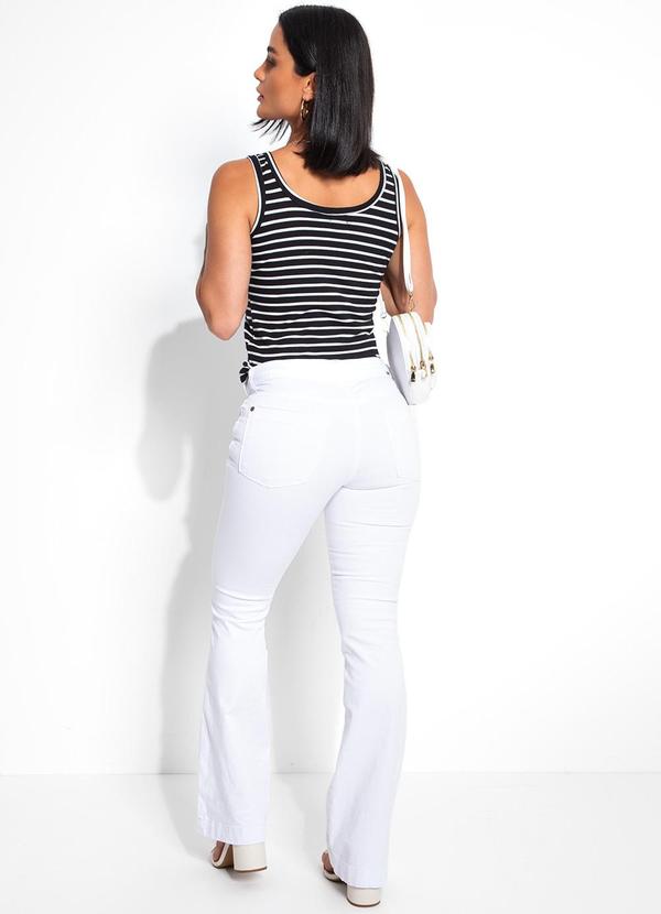 Bimini - Calça Flare Branca em Sarja 4