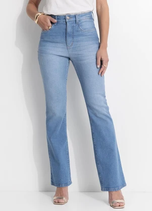 Quintess - Calça Flare Jeans Claro em Jeans - QUINTESS