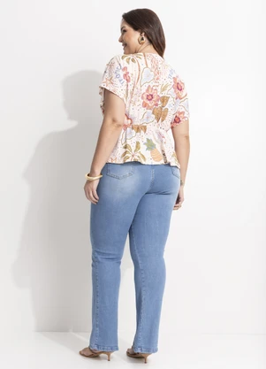 Quintess - Calça Flare Jeans Claro em Jeans - QUINTESS