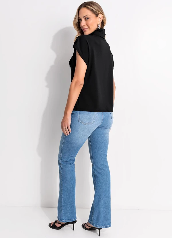 Quintess - Calça Flare Jeans Claro em Jeans 7