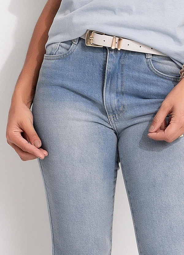 Quintess - Calça Jeans Azul Claro em Jeans