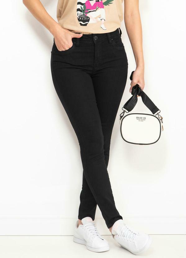 Forum - Calça Jeans Cigarrete Preta