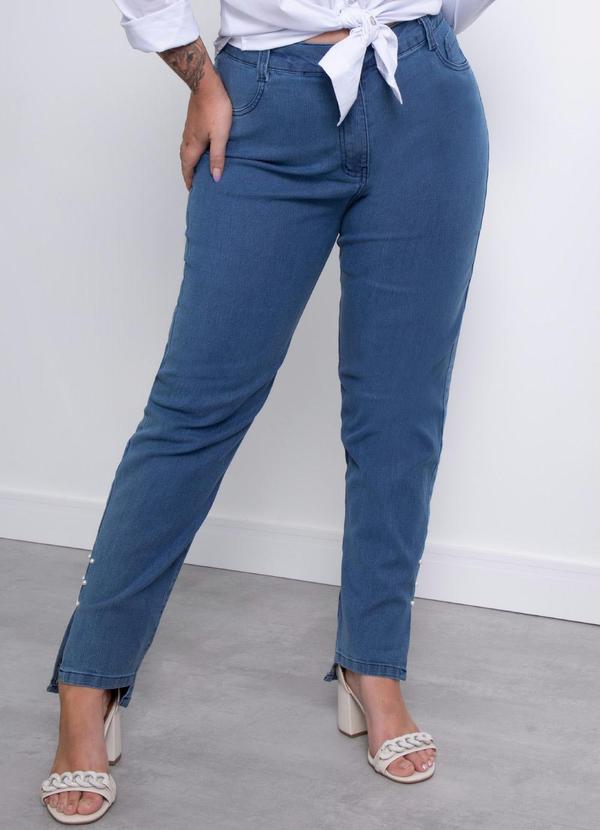Quintess - Calça Jeans Claro com Pérolas