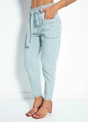 Sawary Jeans - Calça Jeans Claro Mom Jeans com Faixa Sawary - SAWARY JEANS