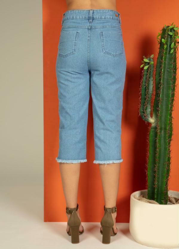 Quintess - Calça Jeans com Barra Desfiada 4