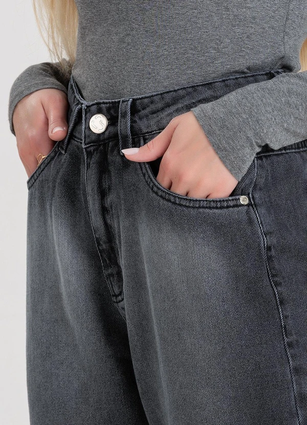 Meu Jeans - Calça Jeans Mom Elow Preto 4