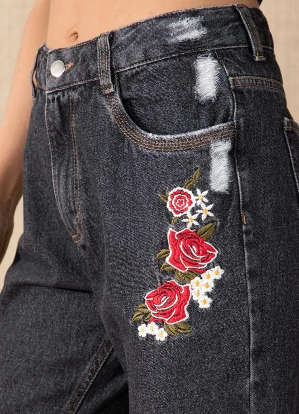 Quintess - Calça Jeans Preta com Bordado 2
