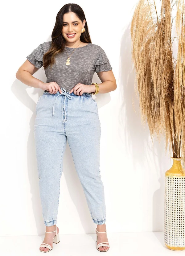Quintess - Calça Jogger Jeans Claro Cintura Alta com Bolsos 2