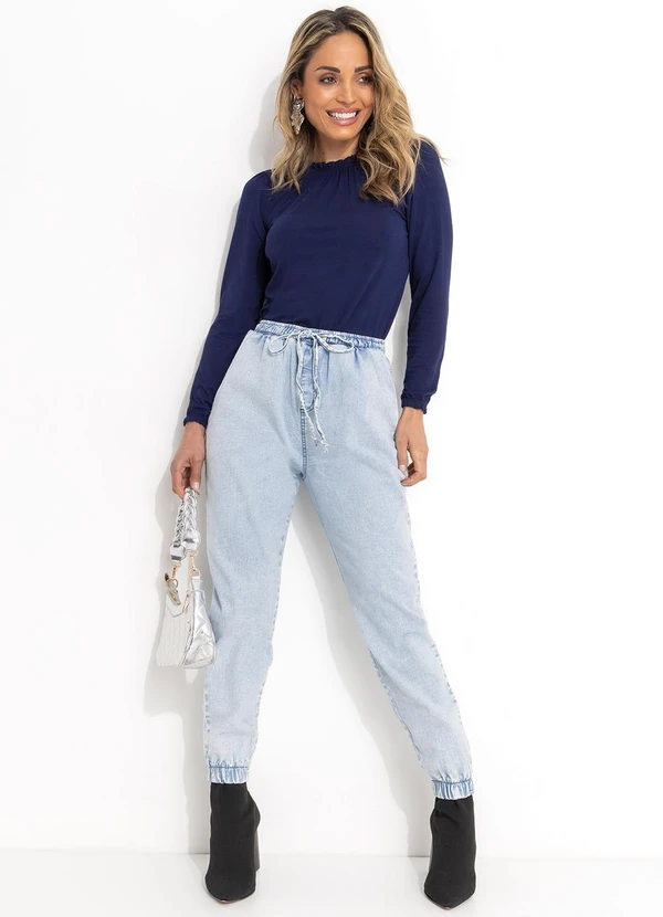 Quintess - Calça Jogger Jeans Claro Cintura Alta com Bolsos 5