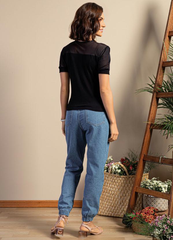 Quintess - Calça Jogger Jeans Médio com Bolsos e Cinto 4