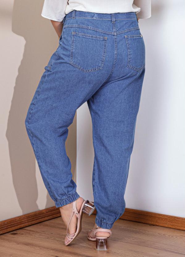 Quintess - Calça Jogger Jeans Médio com Bolsos e Cinto 8