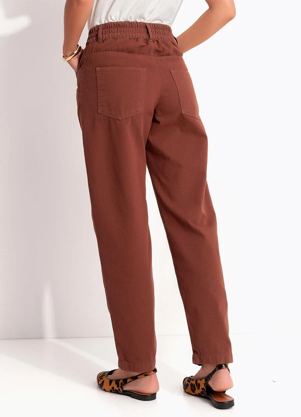 Quintess - Calça Marrom em Sarja 2