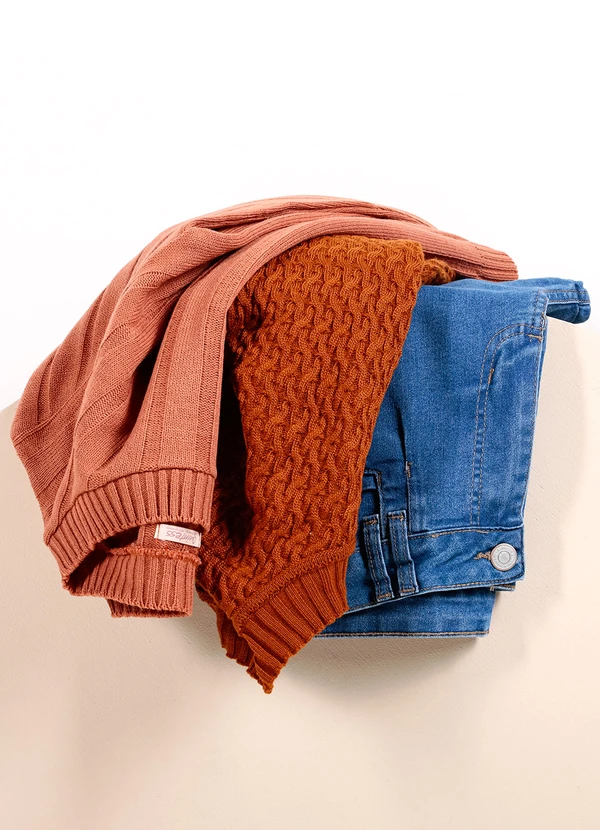 Quintess - Calça Mom Jeans Clara com Pregas na Cintura 9