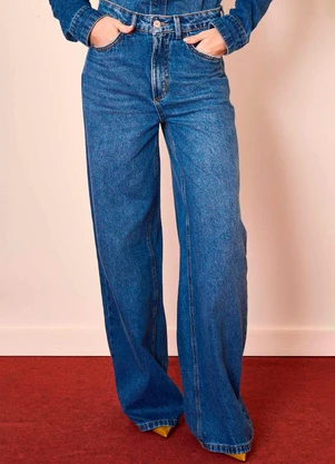 Doce Trama - Calça Reta Wild Orchid em Denim Azul - DOCE TRAMA