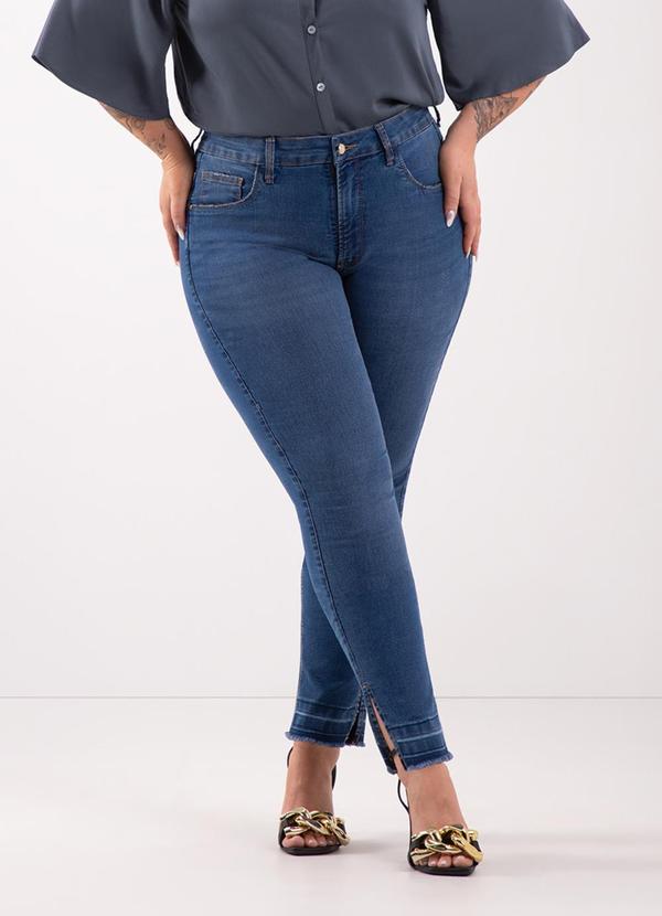 Lunender Mais Mulher - Calça Skinny Cropped Barras Desmanchadas Azul