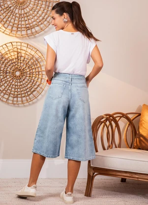 Quintess - Jorts Jeans Claro com Bolsos - QUINTESS