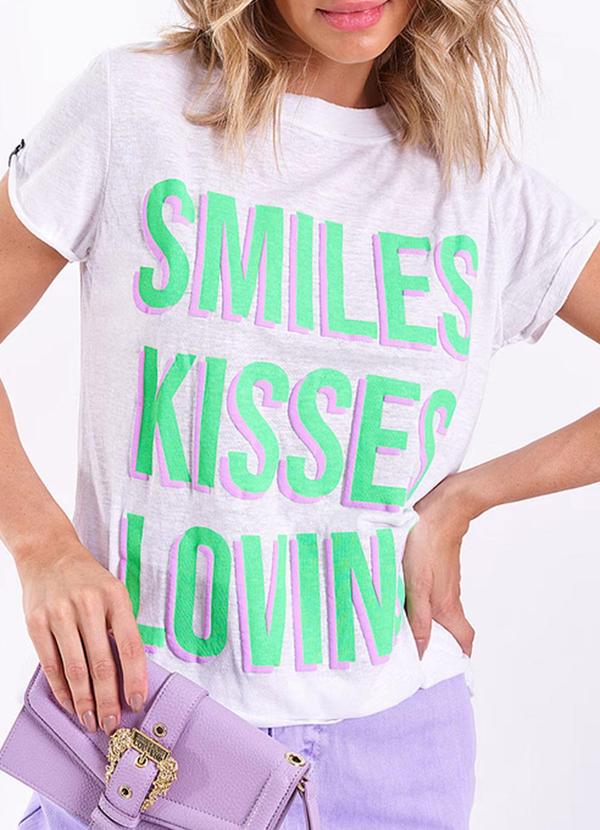 Amo Brand - T-Shirt Smiles Branco com Verde 3