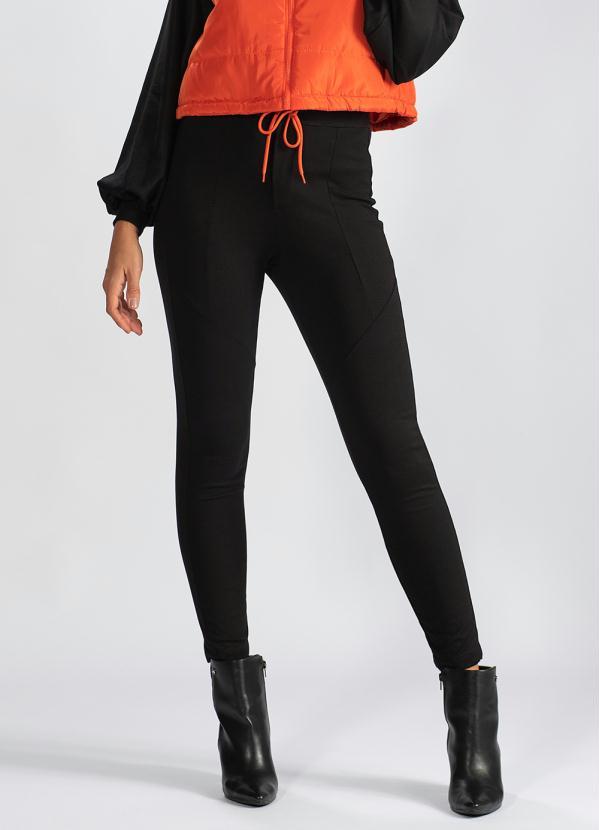 Colcci - Calça de Montaria Preta