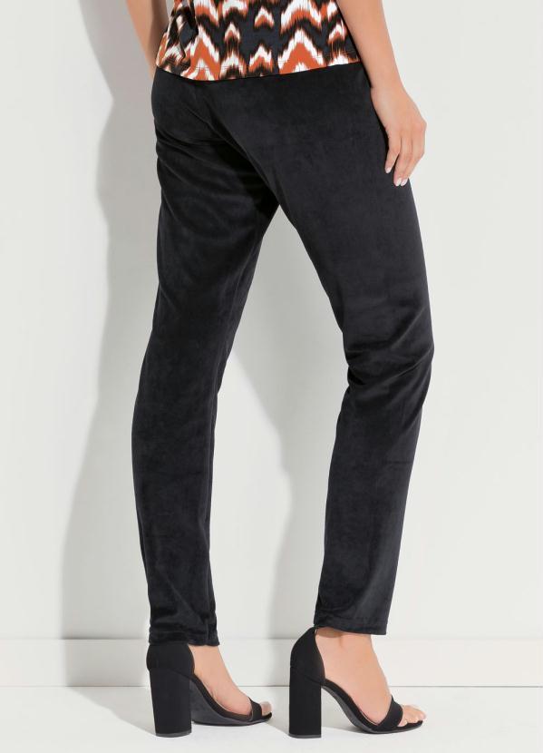 Quintess - Calça em Plush Preta 2
