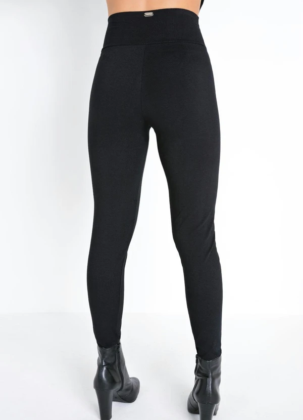 Quintess - Calça Legging Preta com Cós Largo 8
