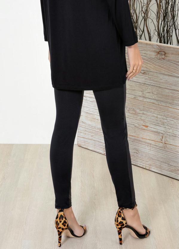 Outlet - Calça Legging Preta 13