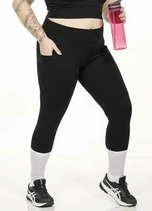 Cobertura - Legging Plus Size com Bolsos Preto - COBERTURA