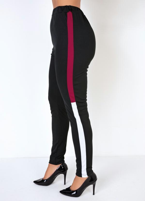 Outlet - Legging Preta e Recortes Laterais Contrastantes 7