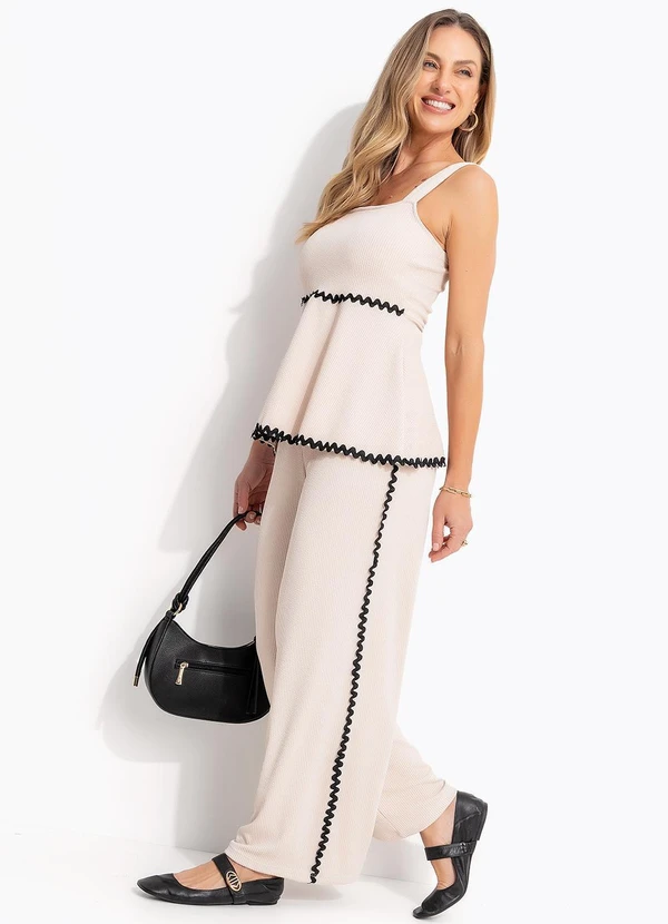 Quintess - Calça Bege em Malha Anarruga 1