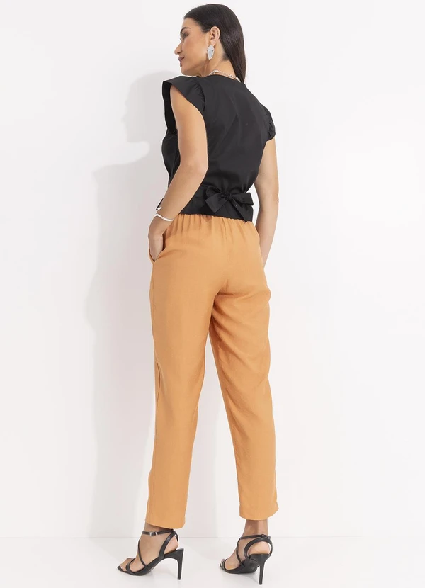 - Calça Caramelo em Tecido de Viscose com Poliamida 5