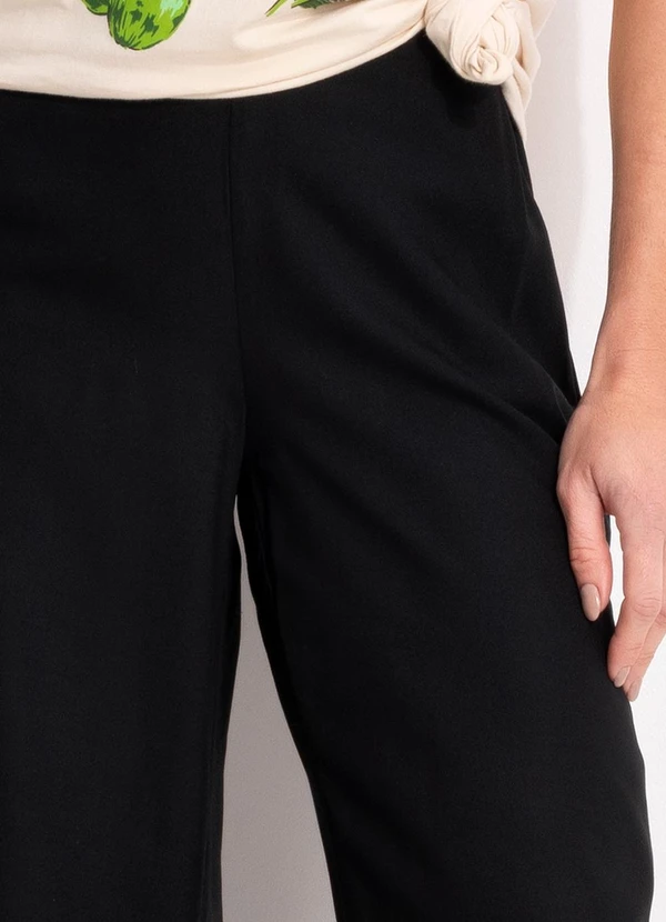 Colcci - Calça em Viscose Preto 8