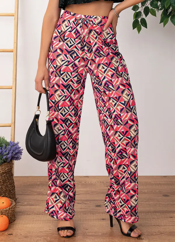 Moda Pop - Calça Geométrico Colorido em Jersey Acetinado