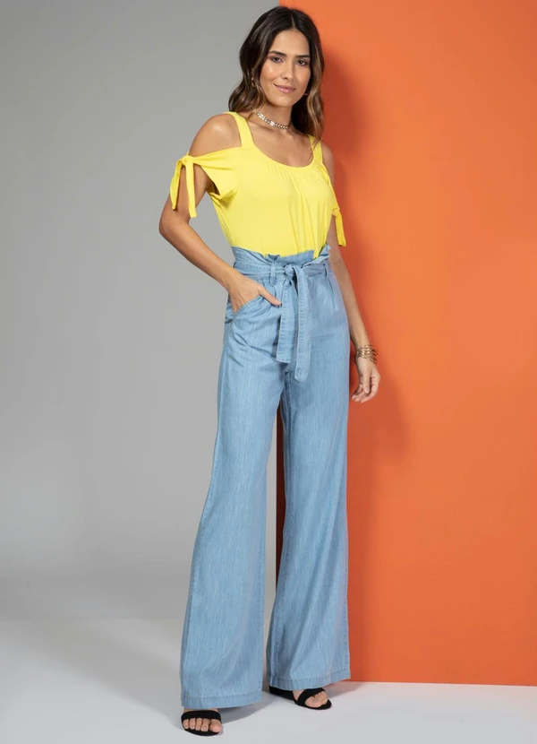 Quintess - Calça Jeans Claro Modelo Clochard Pantalona 7