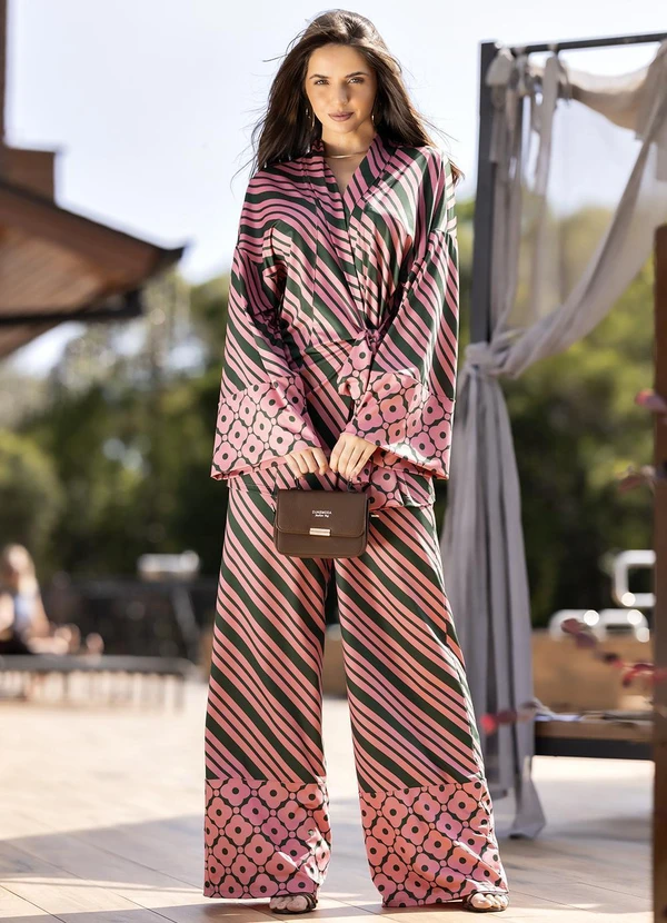 Quintess - Calça Pantalona Listrada em Malha Fria com Cós Elástico 12