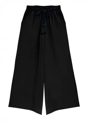 Enfim - Calça Pantacourt em Crepe Preto - ENFIM