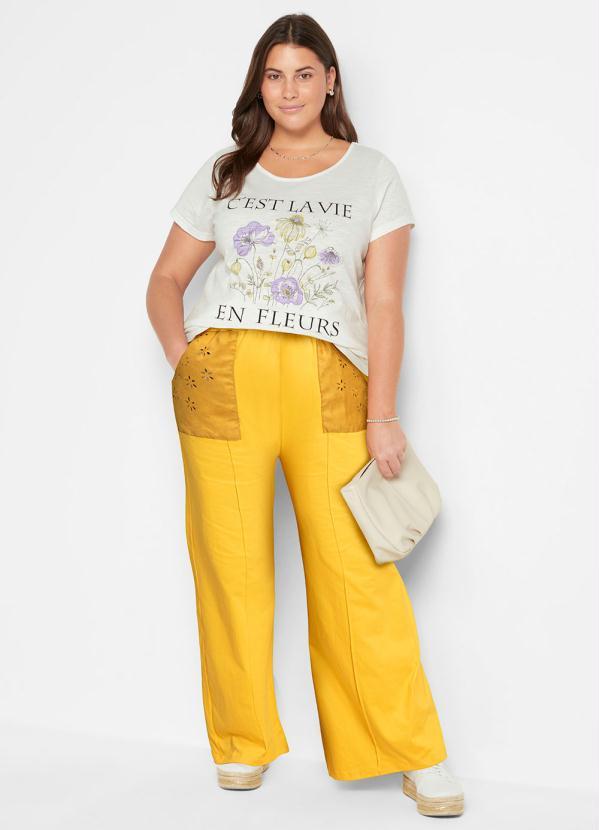 Outlet - Calça Pantalona com Bolso e Amarração Amarela 5