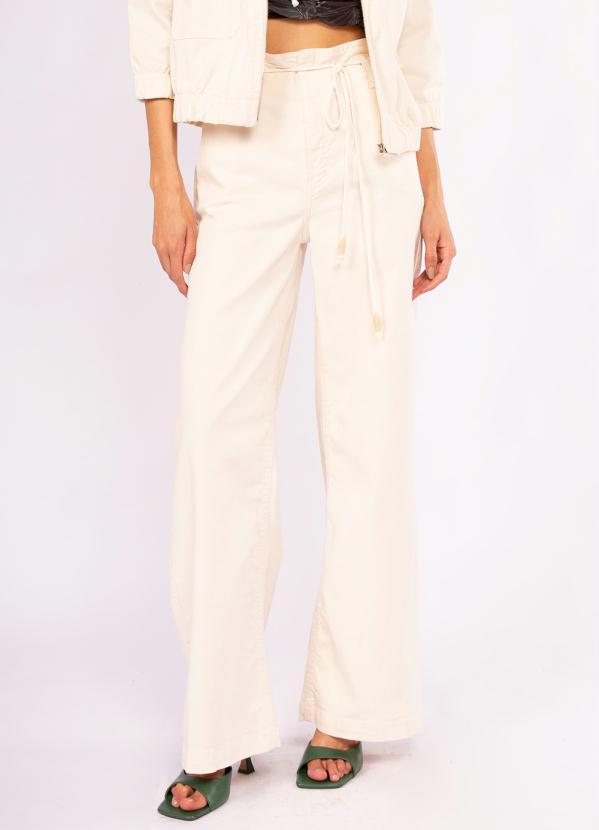 Doce Trama - Calça Pantalona em Sarja Bege