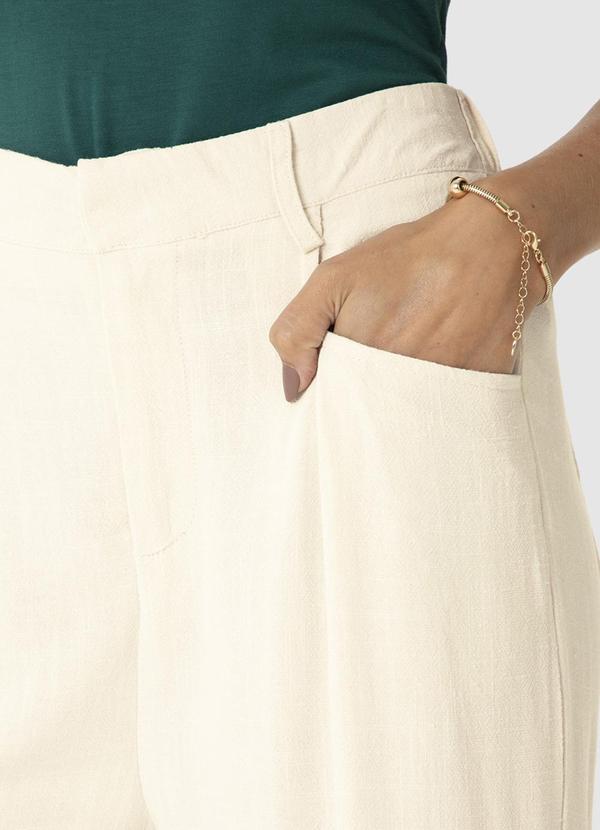 Malwee - Calça Pantalona em Viscolinho Bege 3