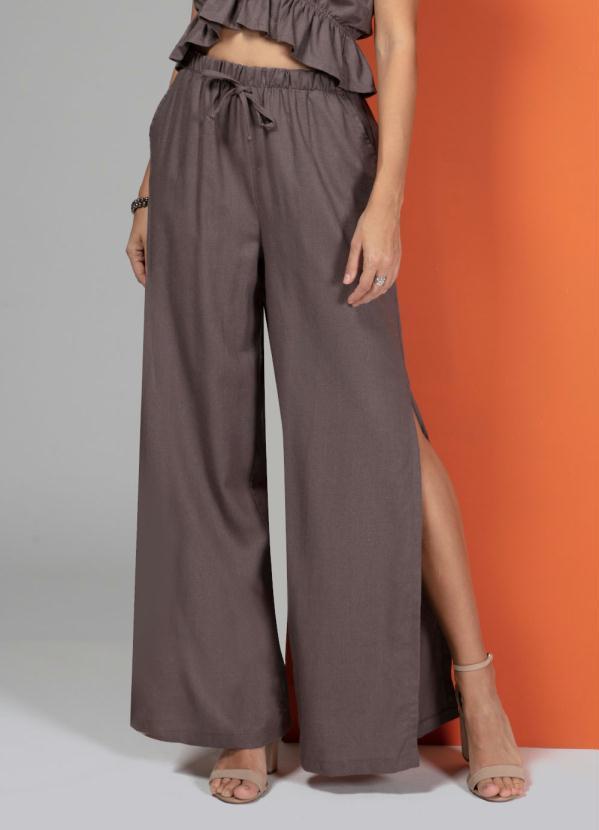 Quintess - Calça Pantalona Marrom com Fendas Laterais