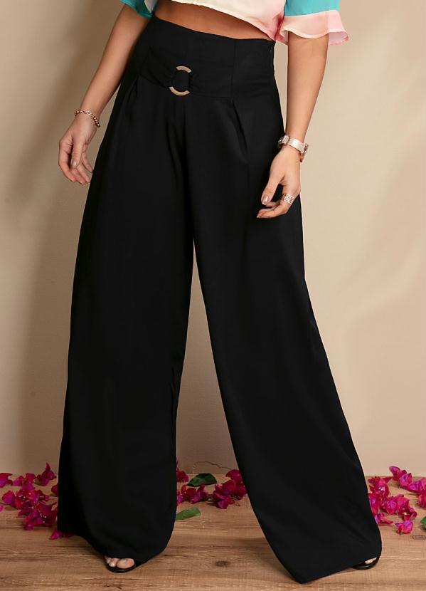Quintess - Calça Pantalona Preta com Fivela Frontal