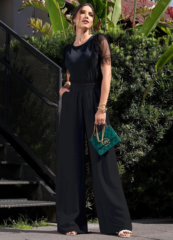 Quintess - Calça Pantalona Preta com Pregas e Bolsos 5