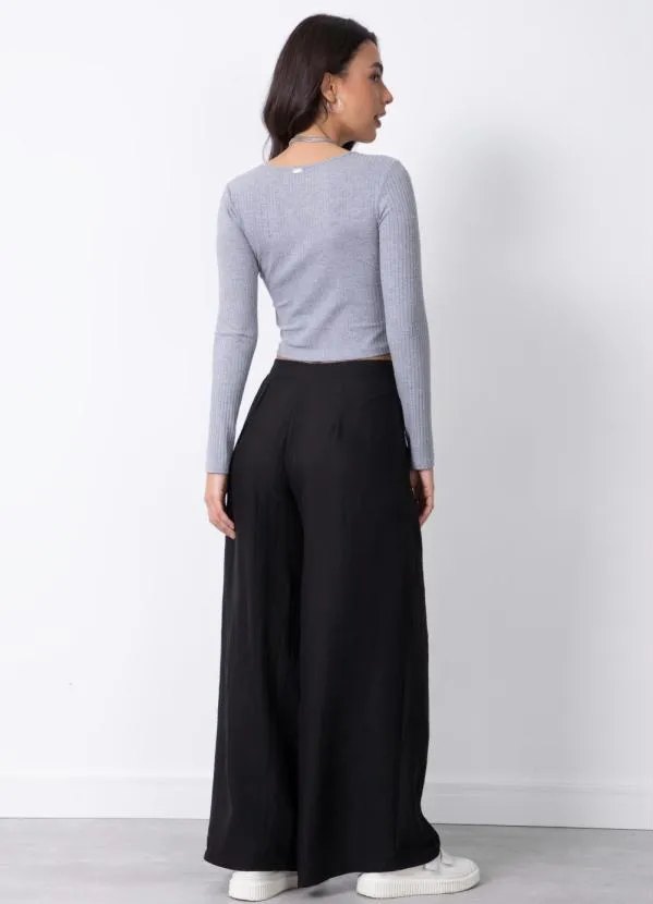 Quintess - Calça Pantalona Preta em Tecido Plano com Pregas 3