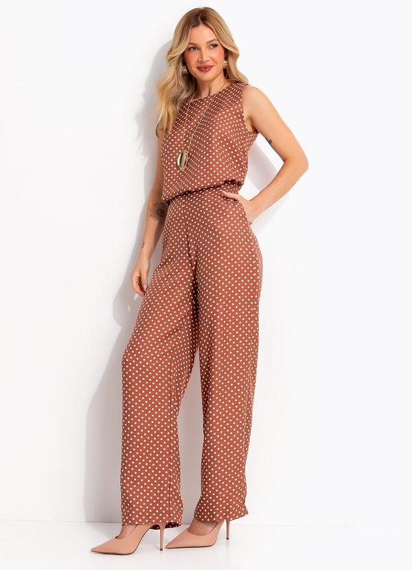 Cal�a (Po� Marrom) em Tecido Plano Maquinetado