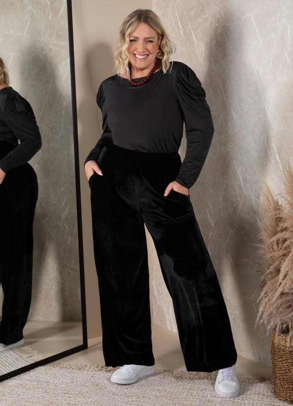 Quintess - Calça Preta em Veludo com Bolsos 6