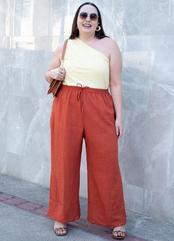 Quintess - Calça Telha em Tecido Texturizado