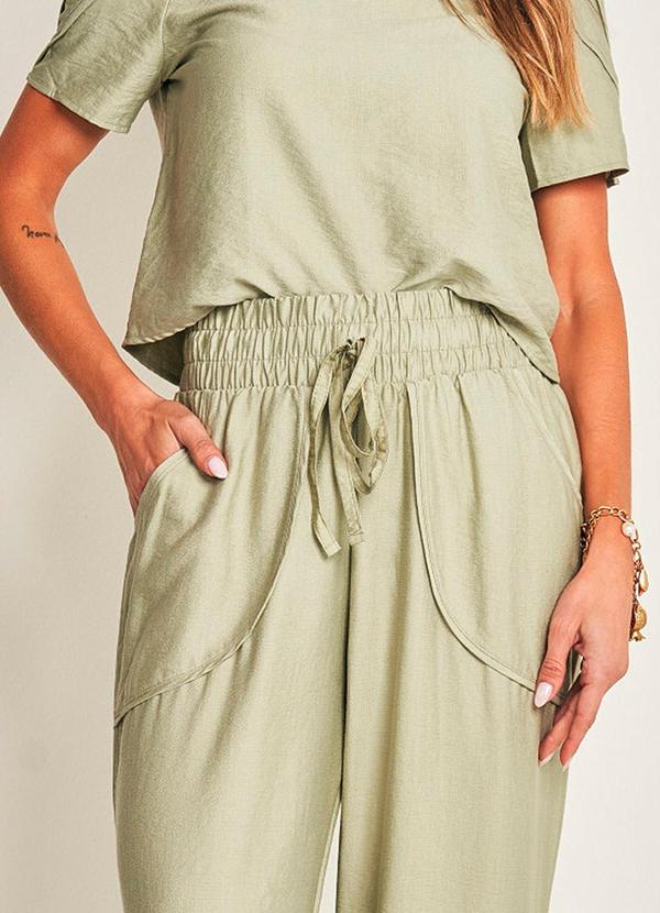 Doce Trama - Calça Viscoflow com Cintura Alta Verde 4