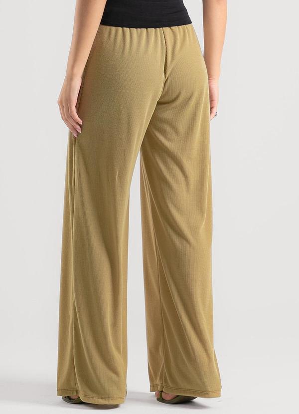 Cativa - Calça Wide Leg em Tecido Texturizado Caramelo 2