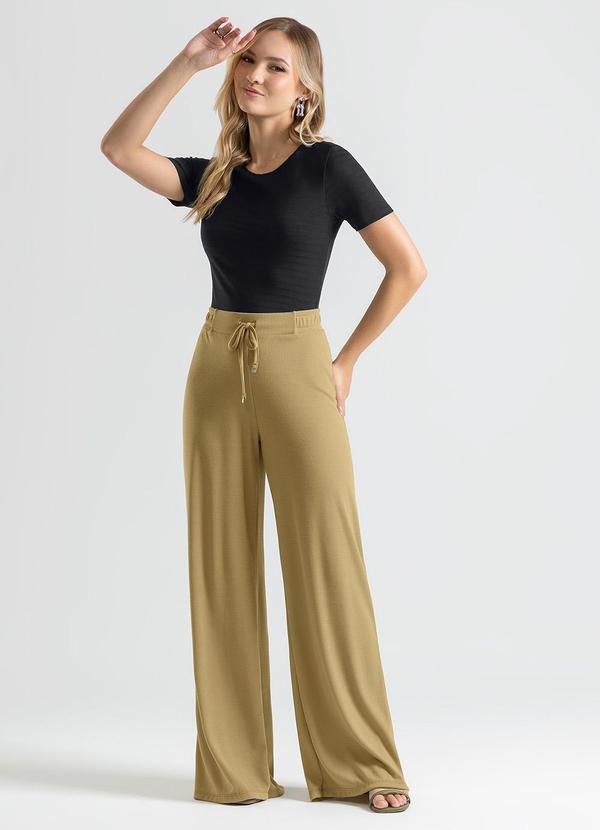 Cativa - Calça Wide Leg em Tecido Texturizado Caramelo 3